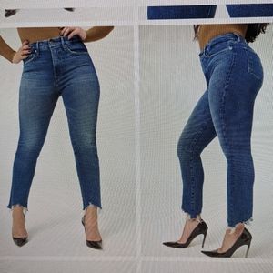 Good American Cigarette Skinny Jeans